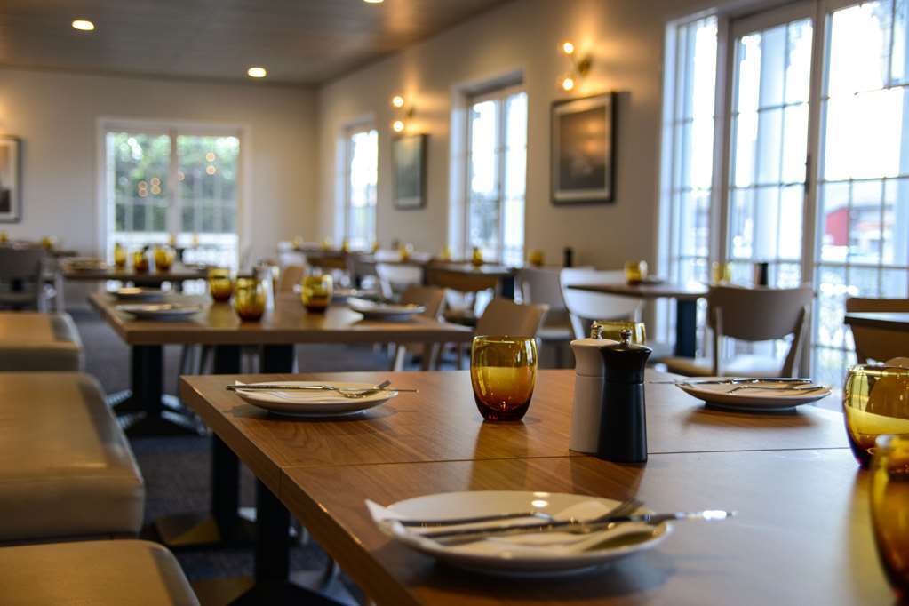 Quality Ashby House Inn