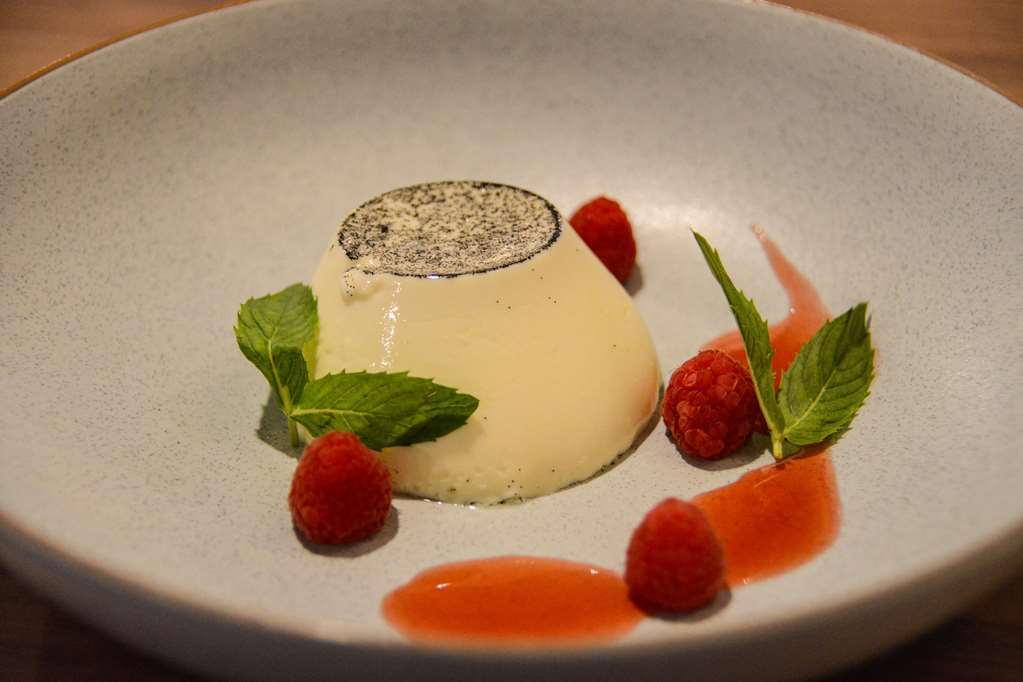 Quality Ashby House 4* Tamworth